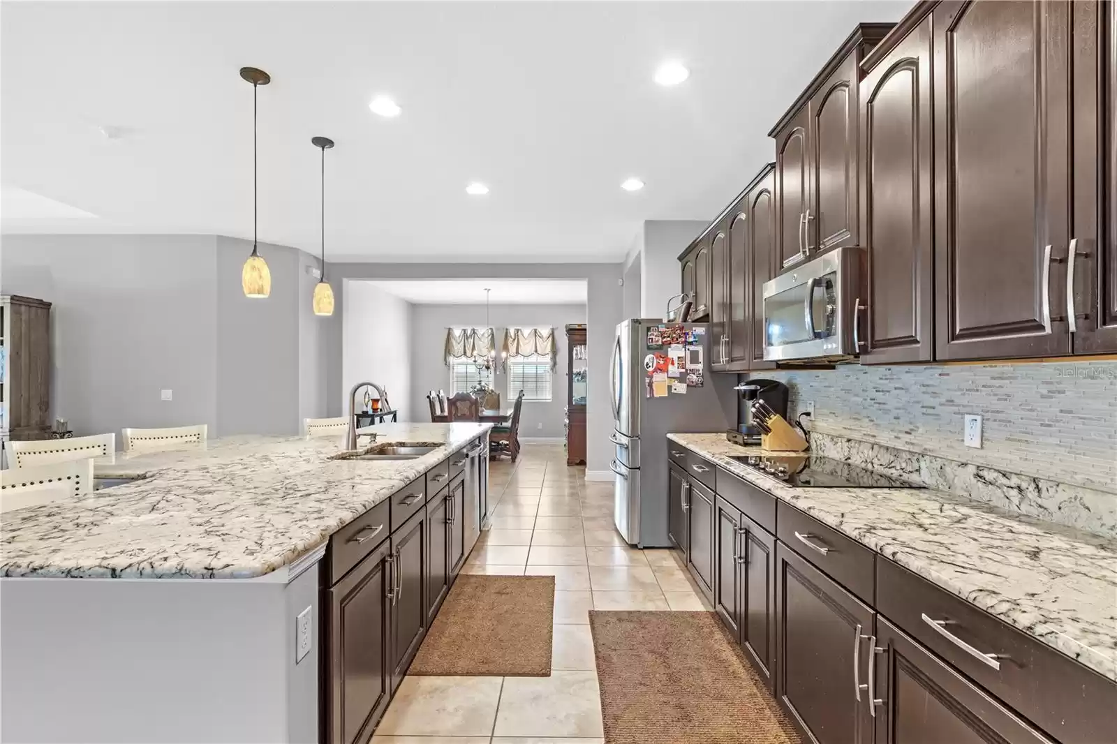 Kitchen with Large Island