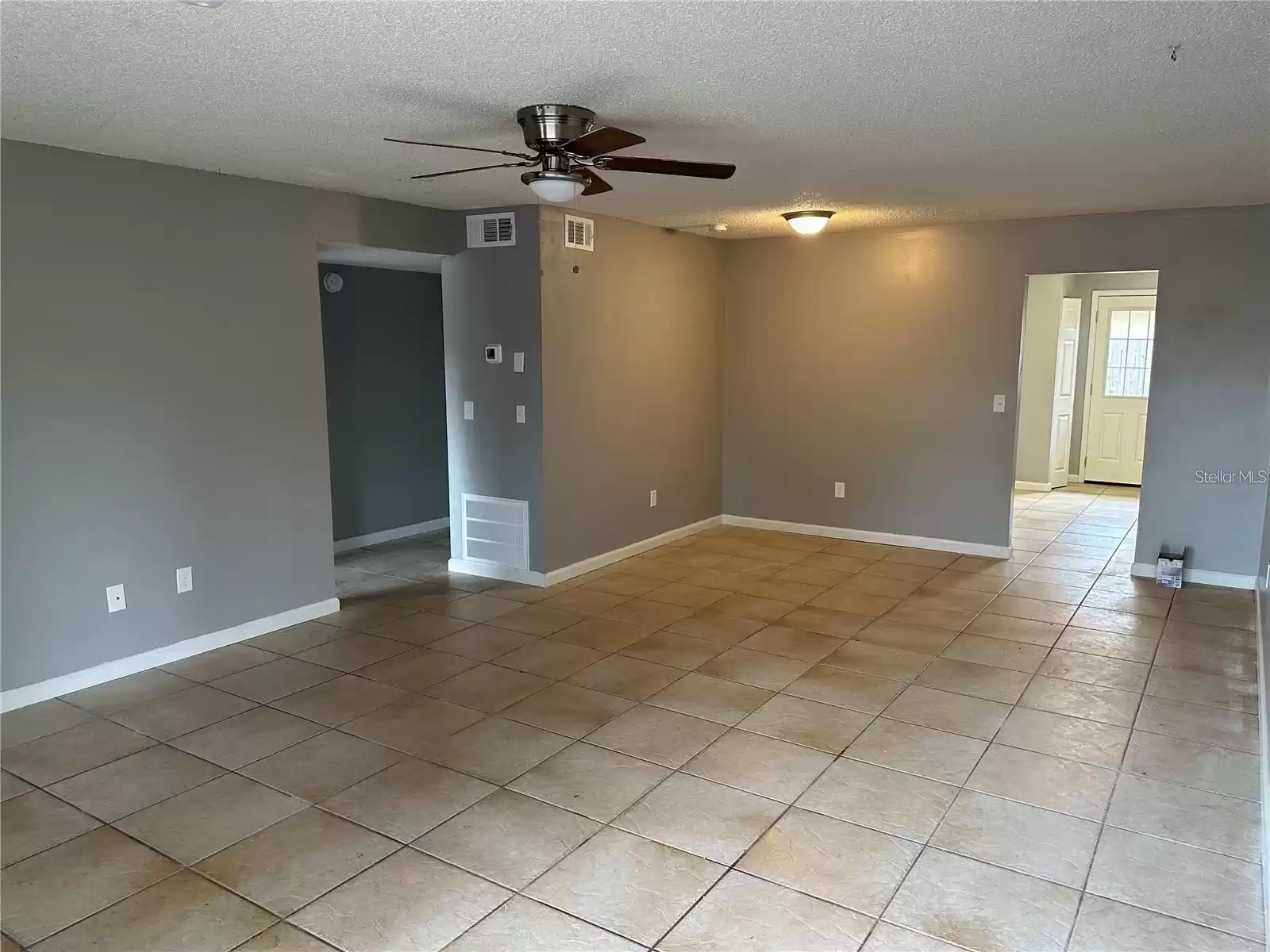 725 NORTHLAKE BOULEVARD, ALTAMONTE SPRINGS, Florida 32701, 3 Bedrooms Bedrooms, ,2 BathroomsBathrooms,Residential,For Sale,NORTHLAKE,MFRS5108510