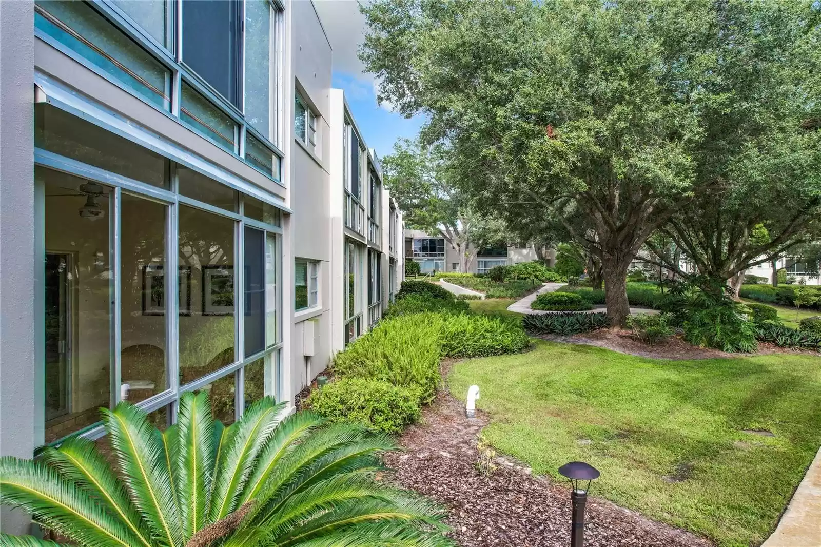 700 MELROSE AVENUE, WINTER PARK, Florida 32789, 1 Bedroom Bedrooms, ,1 BathroomBathrooms,Residential,For Sale,MELROSE,MFRO6228063