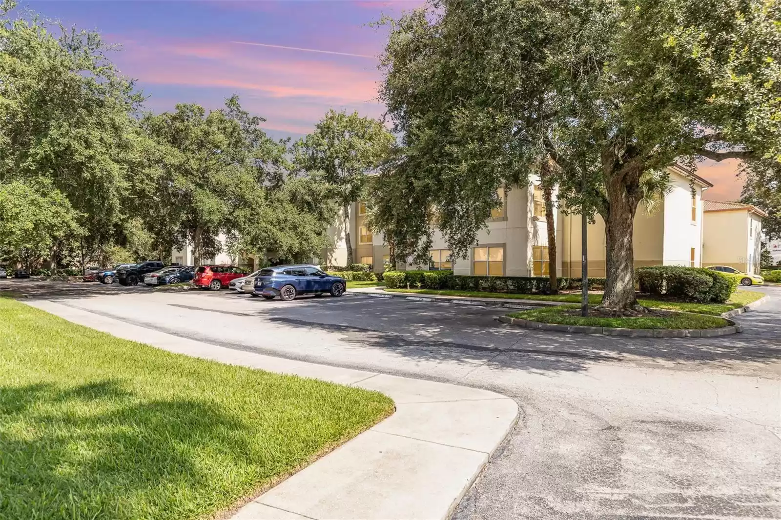 832 CAMARGO WAY, ALTAMONTE SPRINGS, Florida 32714, 2 Bedrooms Bedrooms, ,2 BathroomsBathrooms,Residential,For Sale,CAMARGO,MFRO6228555