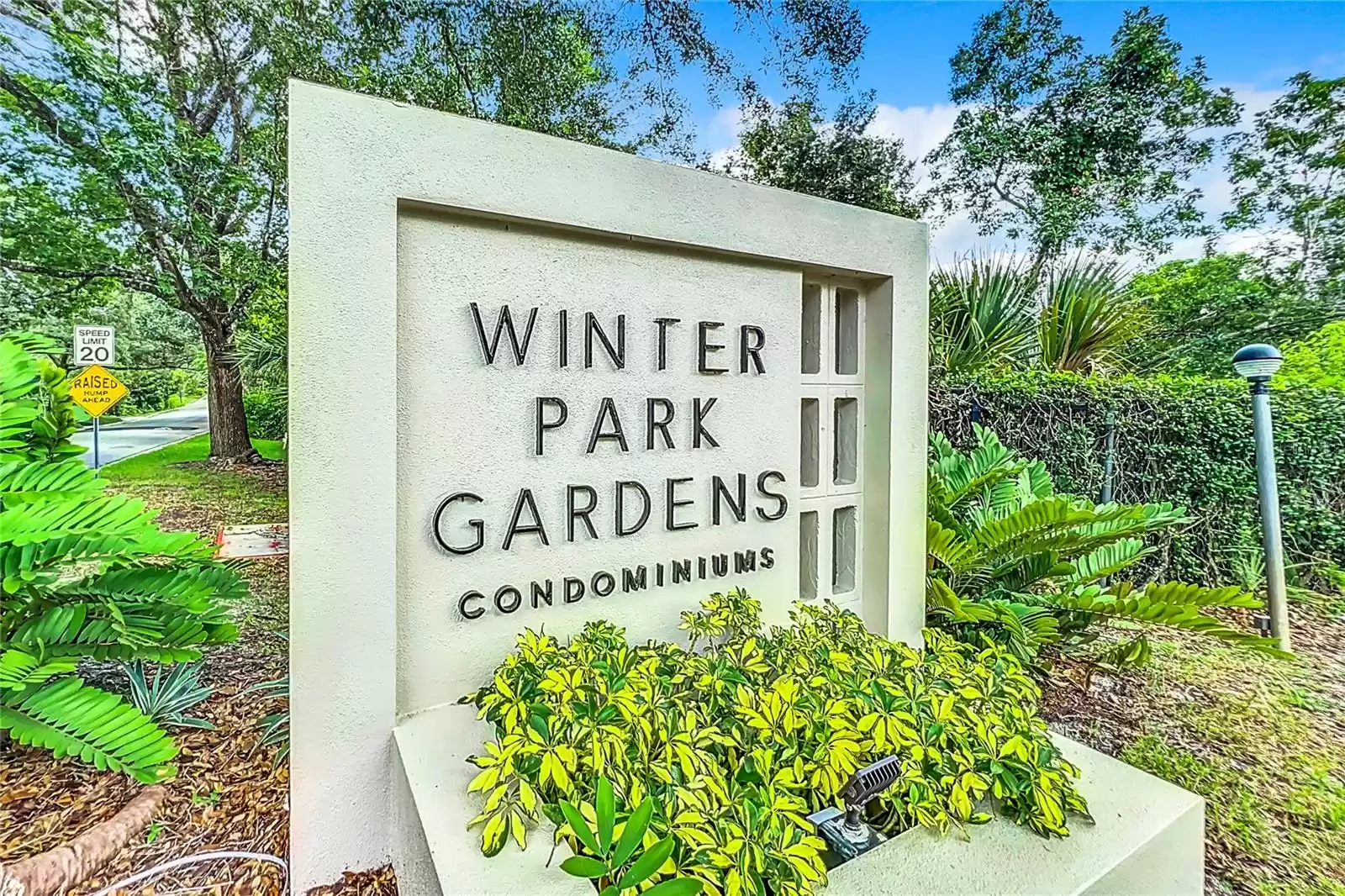 700 MELROSE AVENUE, WINTER PARK, Florida 32789, 1 Bedroom Bedrooms, ,1 BathroomBathrooms,Residential,For Sale,MELROSE,MFRO6229612