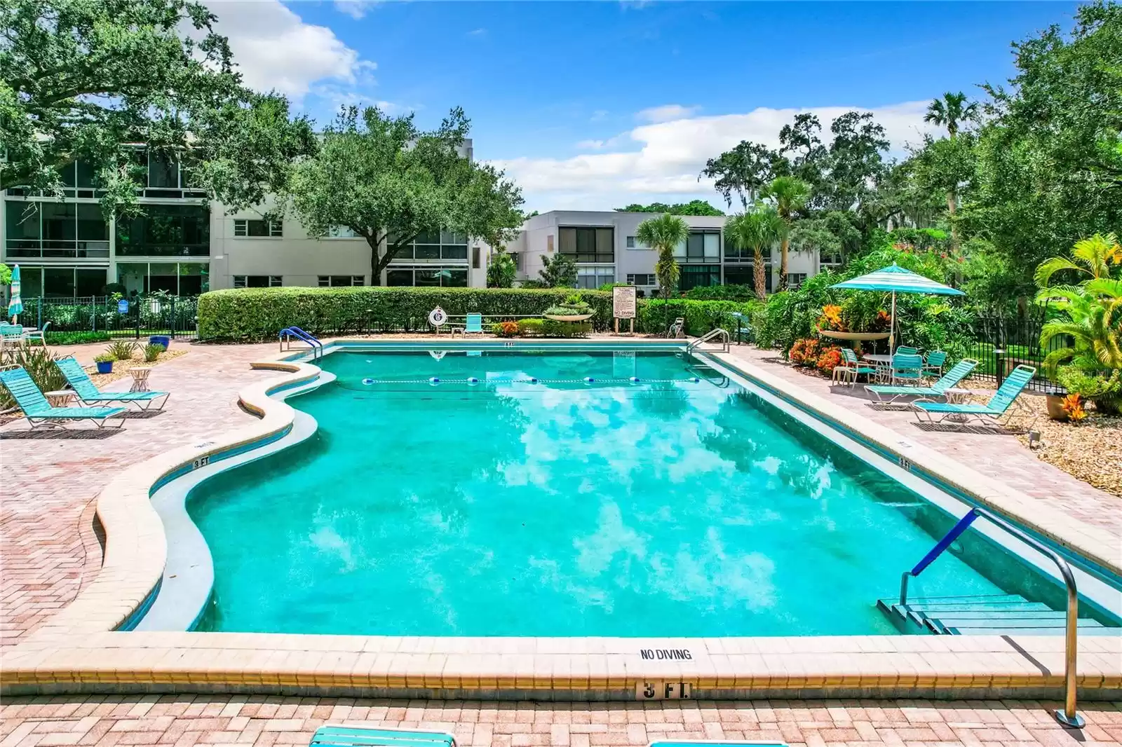 700 MELROSE AVENUE, WINTER PARK, Florida 32789, 1 Bedroom Bedrooms, ,1 BathroomBathrooms,Residential,For Sale,MELROSE,MFRO6229612