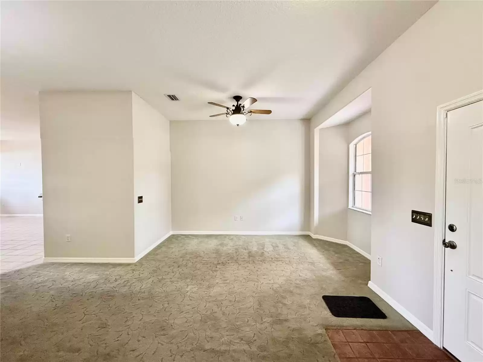30745 VERONICA AVENUE, EUSTIS, Florida 32736, 3 Bedrooms Bedrooms, ,2 BathroomsBathrooms,Residential,For Sale,VERONICA,0,MFRG5085084