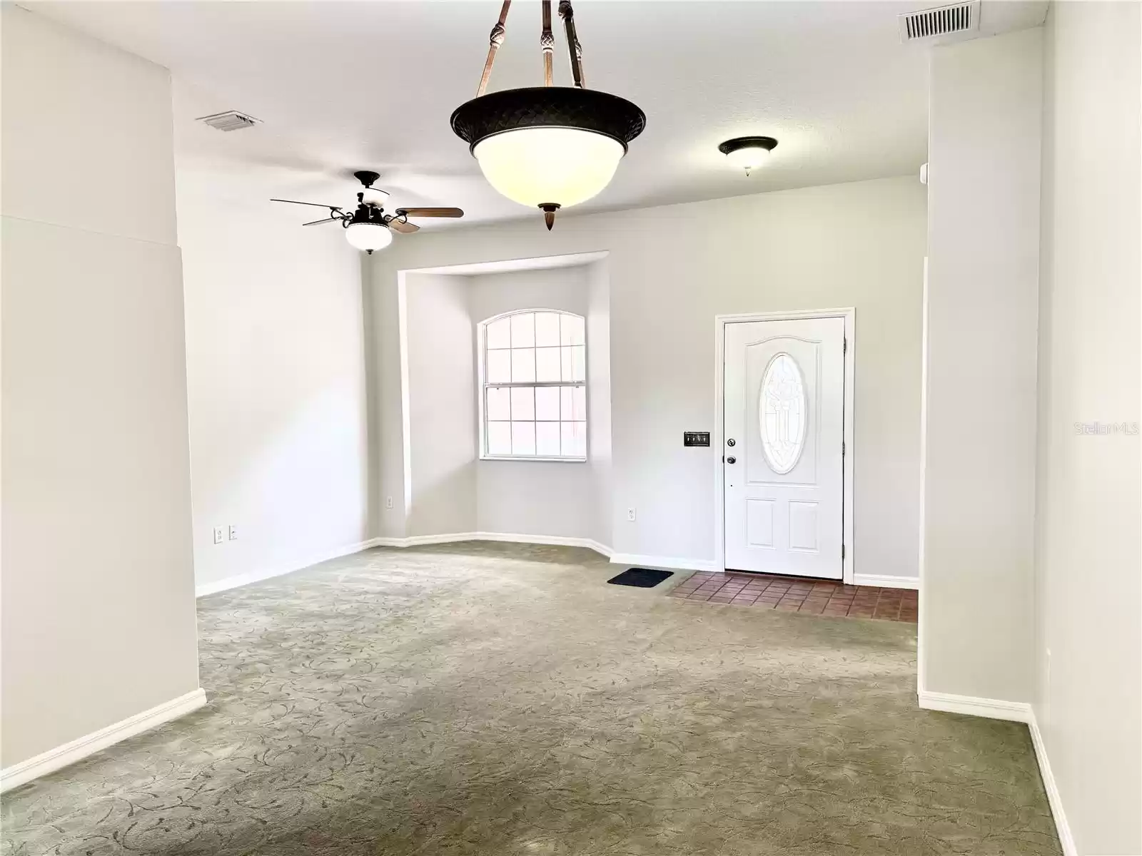 30745 VERONICA AVENUE, EUSTIS, Florida 32736, 3 Bedrooms Bedrooms, ,2 BathroomsBathrooms,Residential,For Sale,VERONICA,0,MFRG5085084