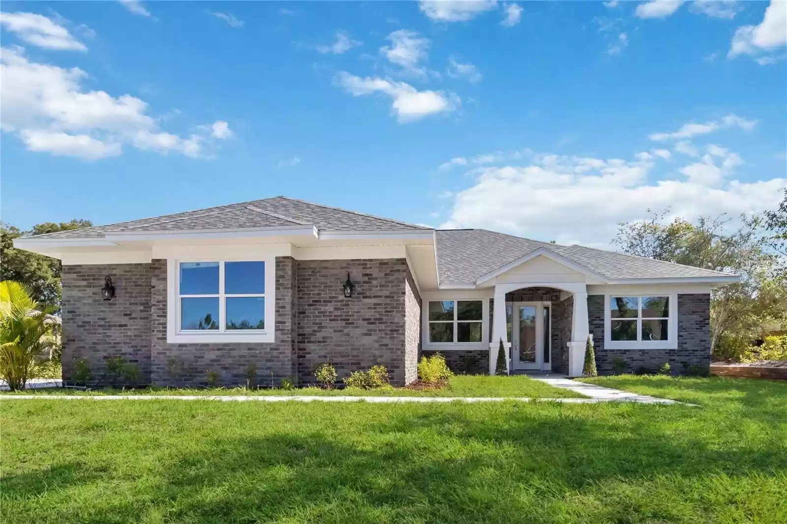 2060 WATERSEDGE DRIVE, DELTONA, Florida 32738, 4 Bedrooms Bedrooms, ,2 BathroomsBathrooms,Residential,For Sale,WATERSEDGE,0,MFRO6220204