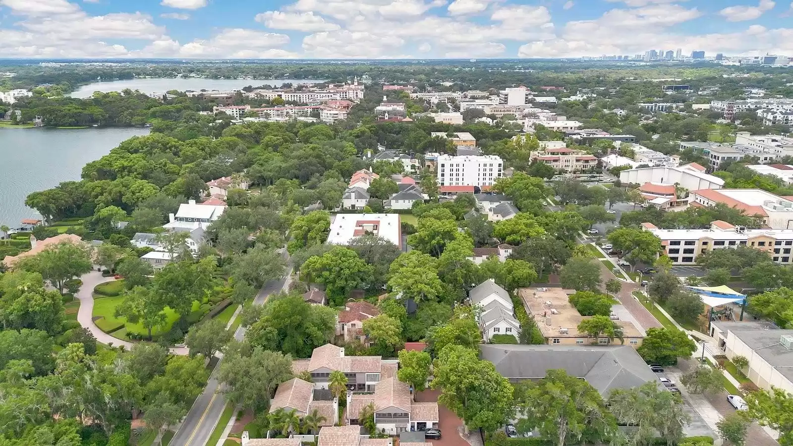 625 INTERLACHEN AVENUE, WINTER PARK, Florida 32789, 2 Bedrooms Bedrooms, ,2 BathroomsBathrooms,Residential,For Sale,INTERLACHEN,MFRO6222843