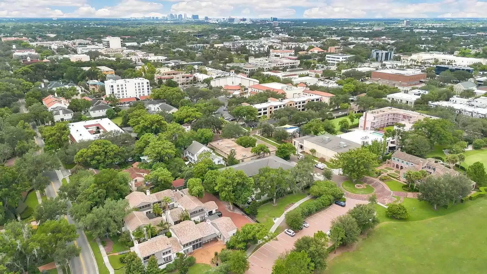 625 INTERLACHEN AVENUE, WINTER PARK, Florida 32789, 2 Bedrooms Bedrooms, ,2 BathroomsBathrooms,Residential,For Sale,INTERLACHEN,MFRO6222843