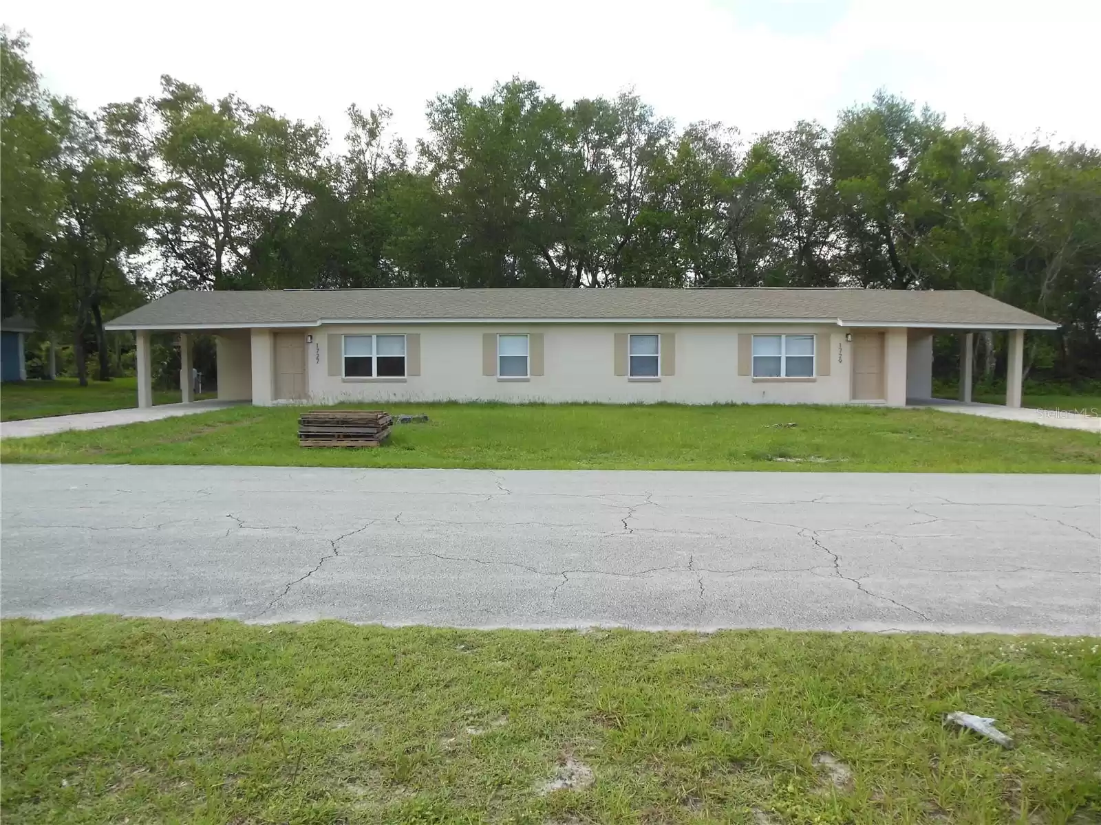 1729 PINE AVENUE, DELAND, Florida 32724, 2 Bedrooms Bedrooms, ,1 BathroomBathrooms,Residential Lease,For Rent,PINE,MFRV4937777