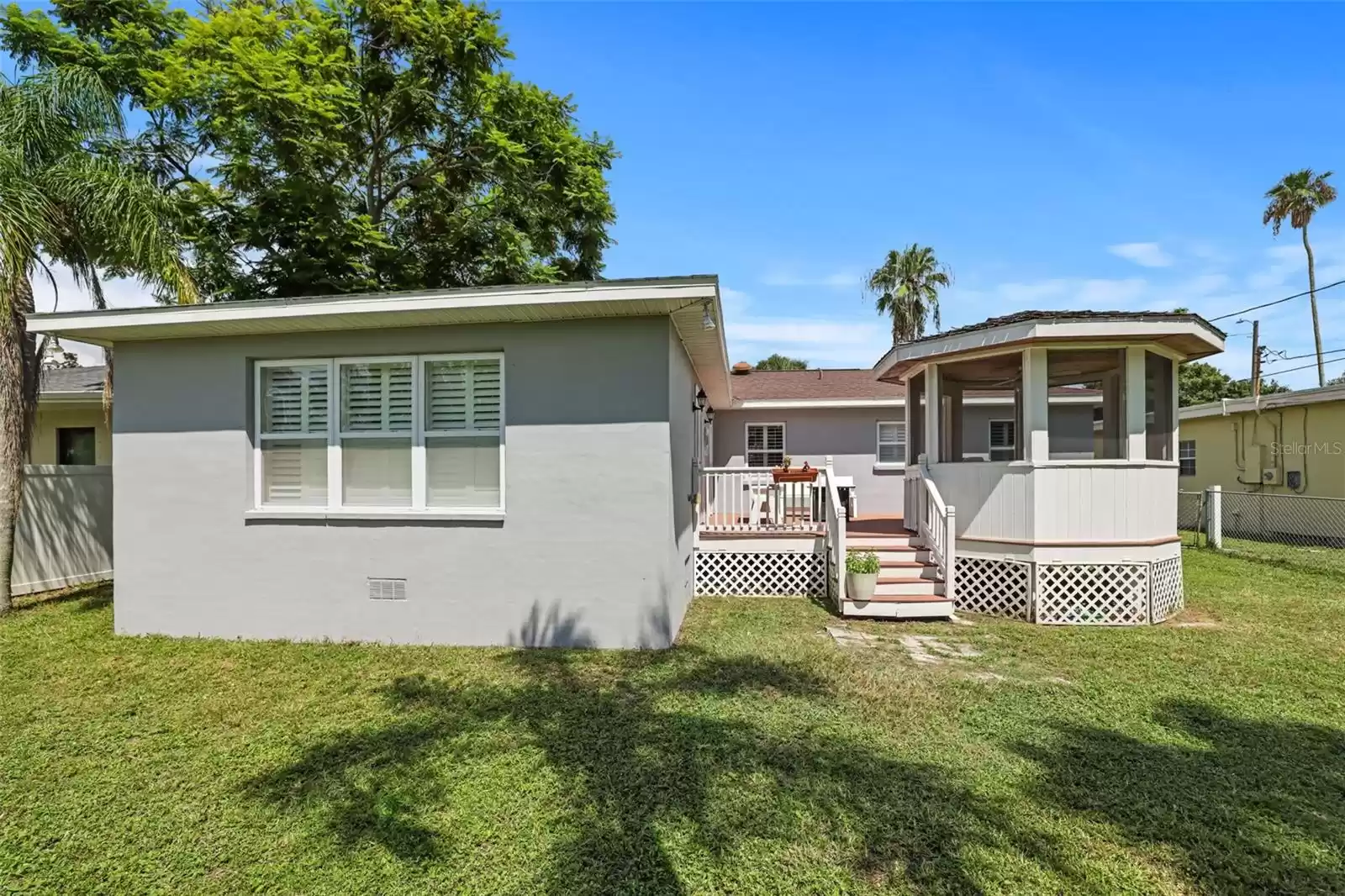 1742 BAYSHORE BOULEVARD, DUNEDIN, Florida 34698, 3 Bedrooms Bedrooms, ,2 BathroomsBathrooms,Residential,For Sale,BAYSHORE,MFRU8252060