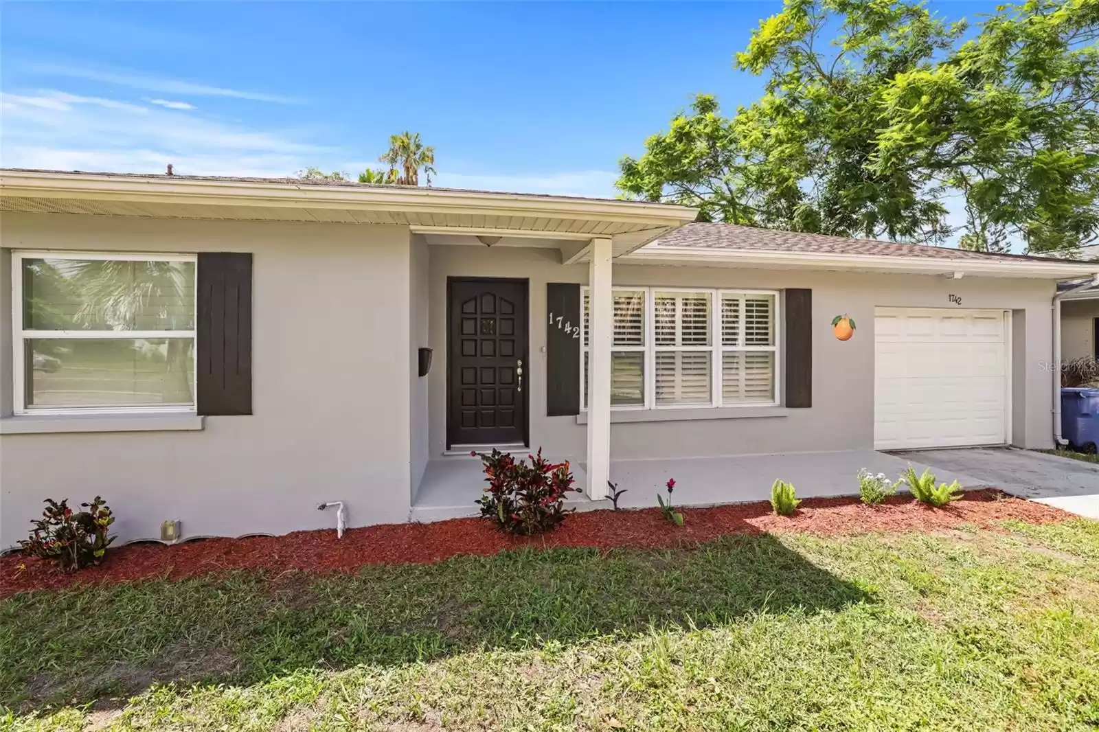 1742 BAYSHORE BOULEVARD, DUNEDIN, Florida 34698, 3 Bedrooms Bedrooms, ,2 BathroomsBathrooms,Residential,For Sale,BAYSHORE,MFRU8252060