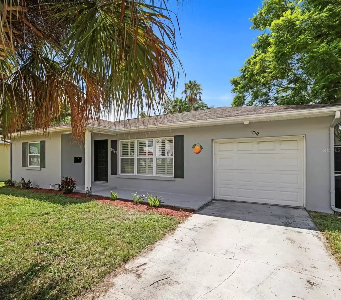 1742 BAYSHORE BOULEVARD, DUNEDIN, Florida 34698, 3 Bedrooms Bedrooms, ,2 BathroomsBathrooms,Residential,For Sale,BAYSHORE,MFRU8252060