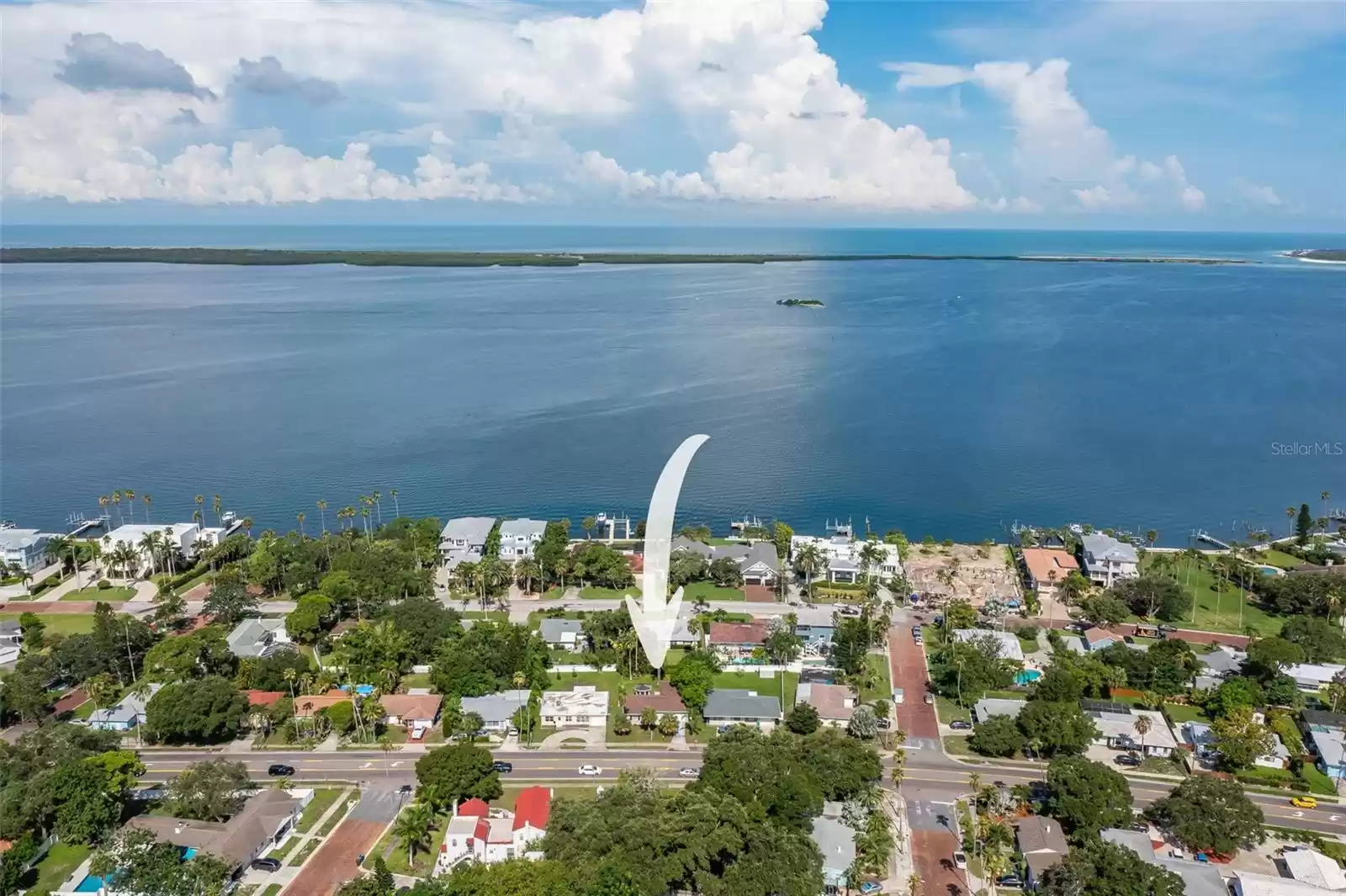 1742 BAYSHORE BOULEVARD, DUNEDIN, Florida 34698, 3 Bedrooms Bedrooms, ,2 BathroomsBathrooms,Residential,For Sale,BAYSHORE,MFRU8252060