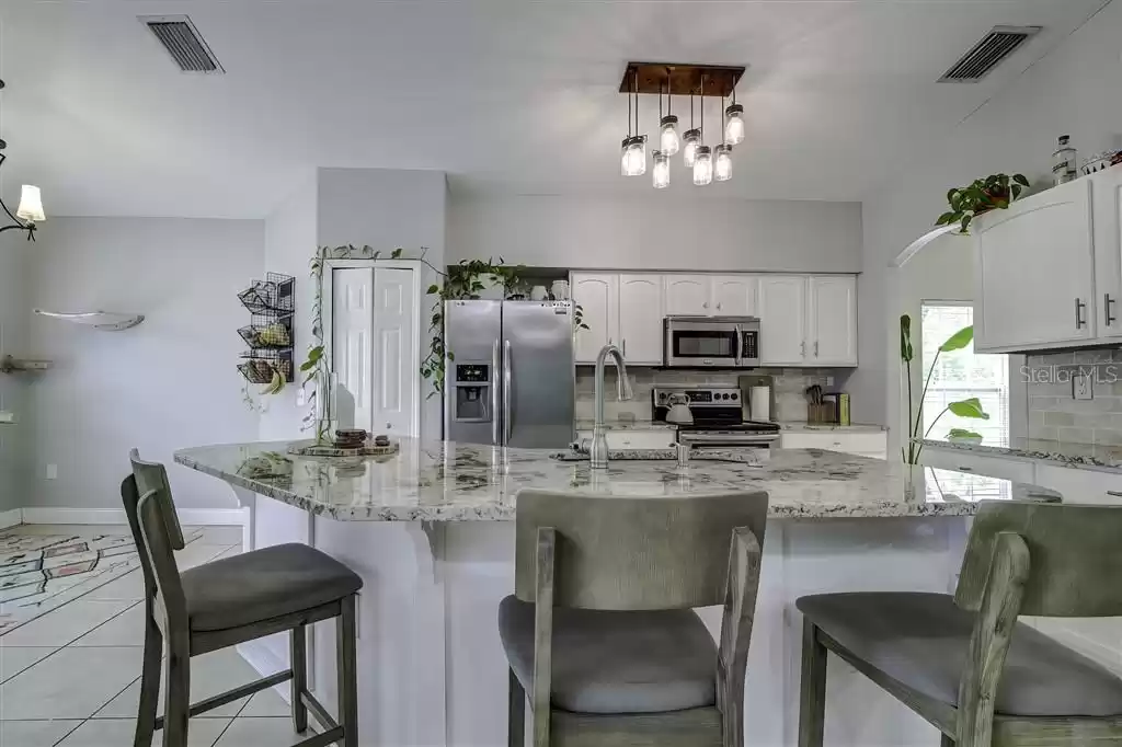 11288 FLOWER AVENUE, WEEKI WACHEE, Florida 34613, 4 Bedrooms Bedrooms, ,2 BathroomsBathrooms,Residential,For Sale,FLOWER,MFRO6229858