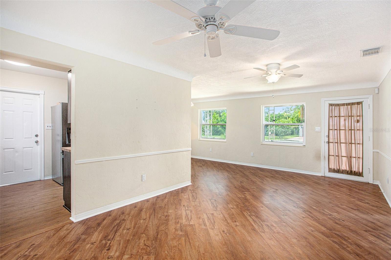 10735 64th Ave N, Seminole, Florida 33772, 2 Bedrooms Bedrooms, ,2 BathroomsBathrooms,Residential,For Sale,64TH,T3547004