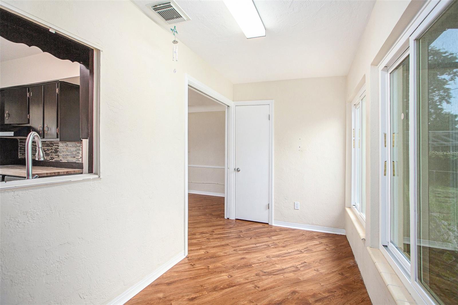 10735 64th Ave N, Seminole, Florida 33772, 2 Bedrooms Bedrooms, ,2 BathroomsBathrooms,Residential,For Sale,64TH,T3547004