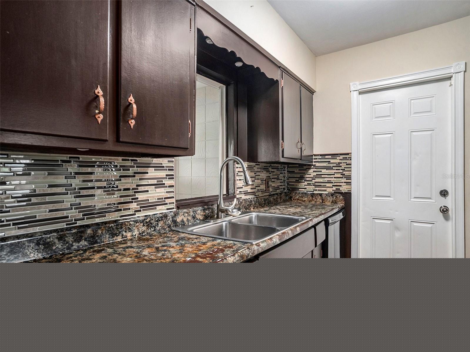10735 64th Ave N, Seminole, Florida 33772, 2 Bedrooms Bedrooms, ,2 BathroomsBathrooms,Residential,For Sale,64TH,T3547004