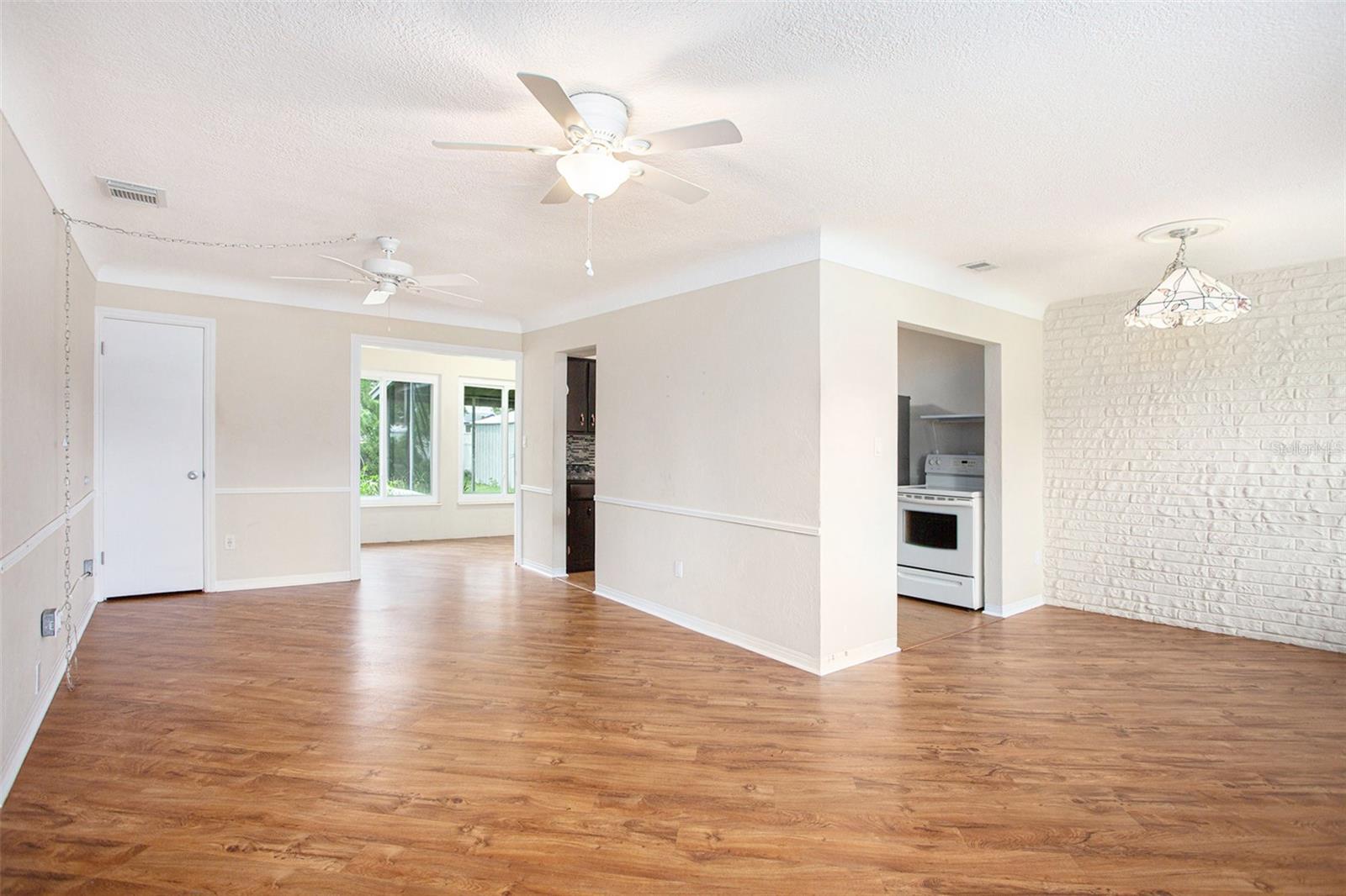 10735 64th Ave N, Seminole, Florida 33772, 2 Bedrooms Bedrooms, ,2 BathroomsBathrooms,Residential,For Sale,64TH,T3547004