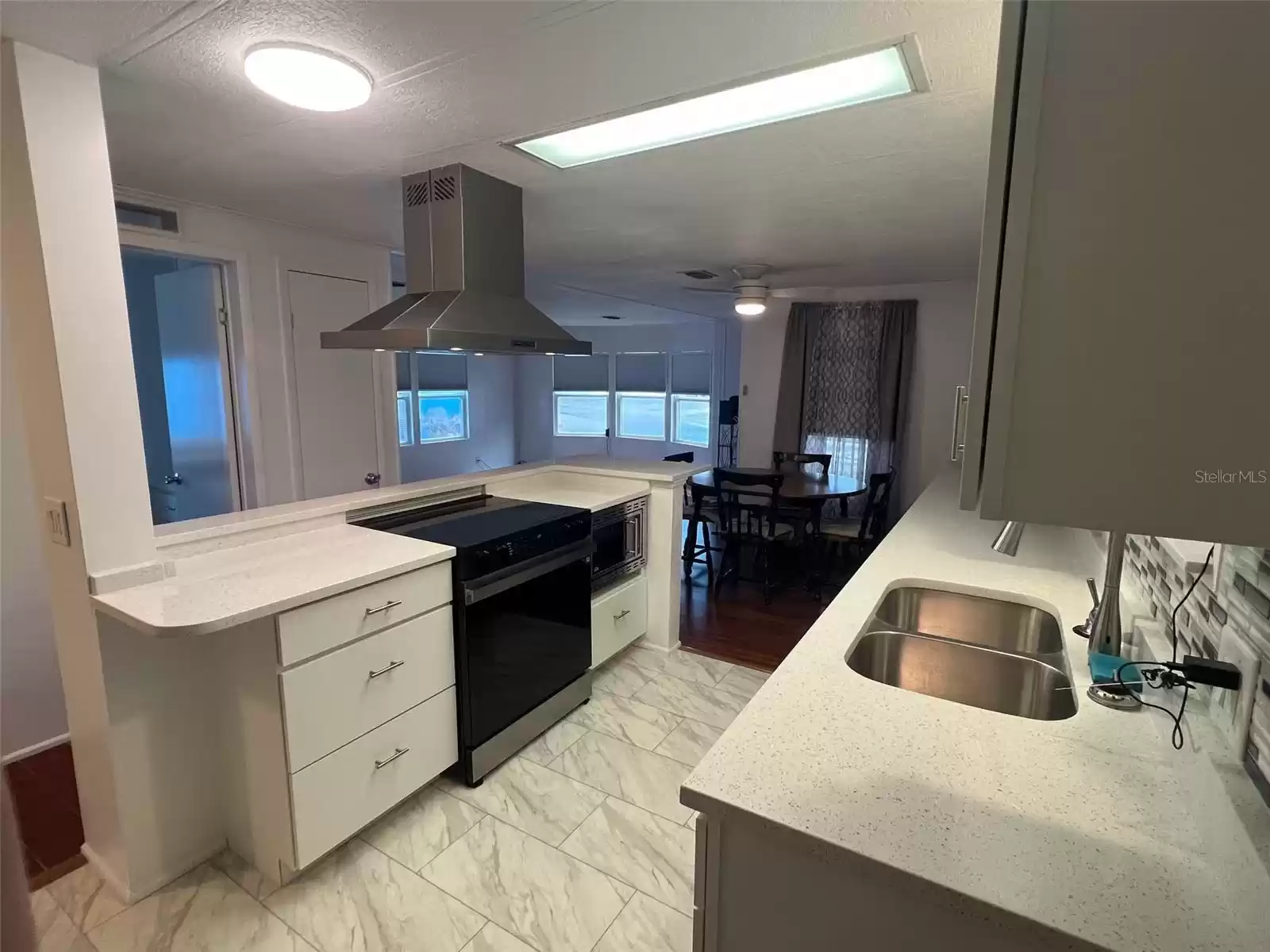 56 Palm Forest Dr, Largo, Florida 33770, 2 Bedrooms Bedrooms, ,2 BathroomsBathrooms,Residential,For Sale,PALM FOREST,U8252211