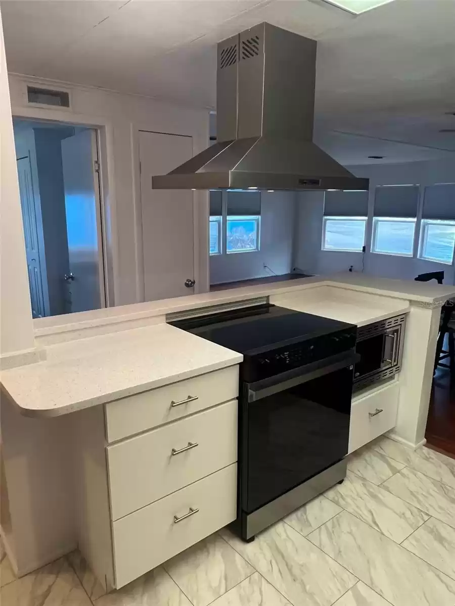 56 Palm Forest Dr, Largo, Florida 33770, 2 Bedrooms Bedrooms, ,2 BathroomsBathrooms,Residential,For Sale,PALM FOREST,U8252211
