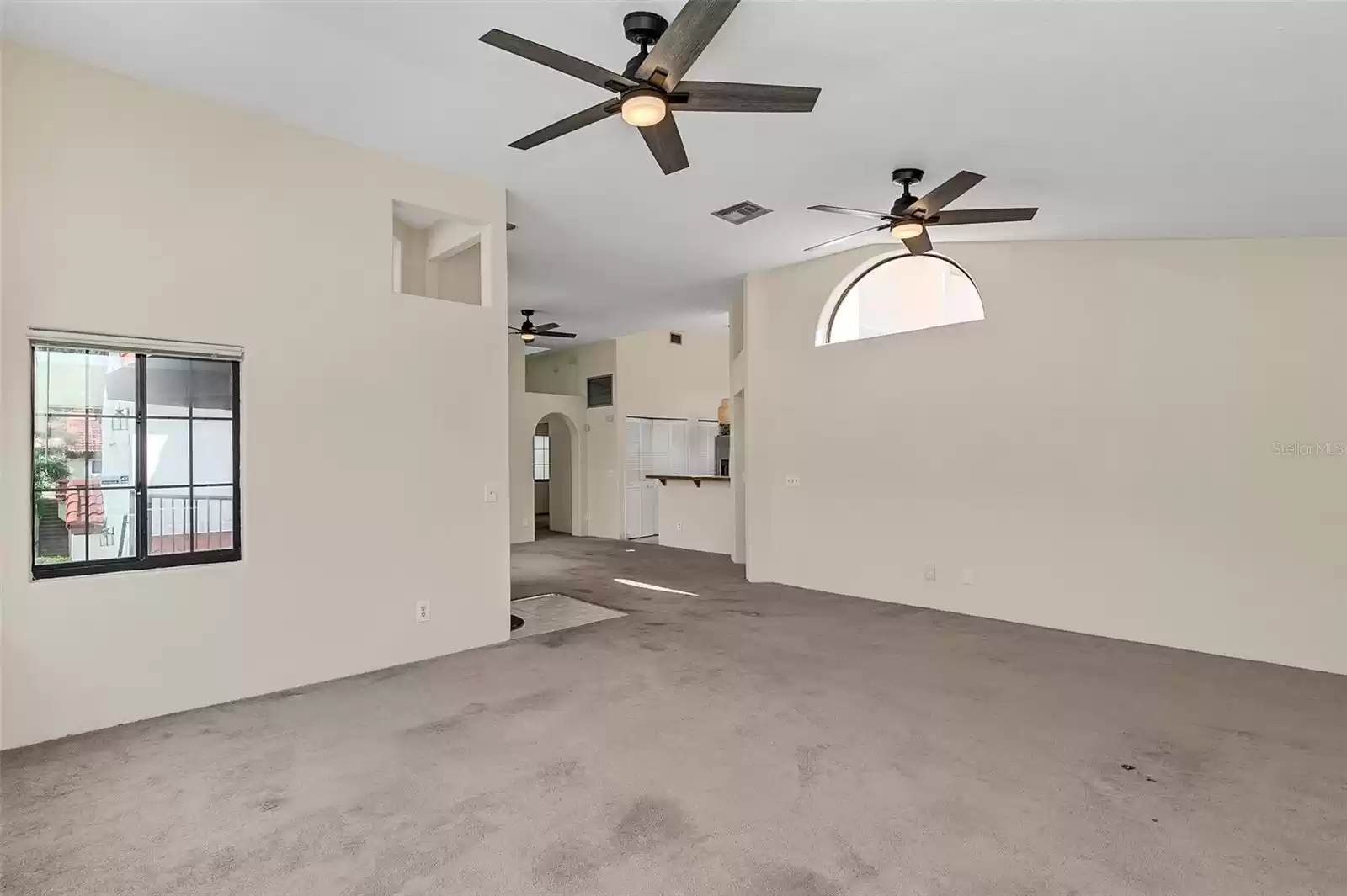 505 VIA DEL ORO DR, ALTAMONTE SPRINGS, Florida 32714, 2 Bedrooms Bedrooms, ,2 BathroomsBathrooms,Residential,For Sale,VIA DEL ORO DR,MFRO6229919