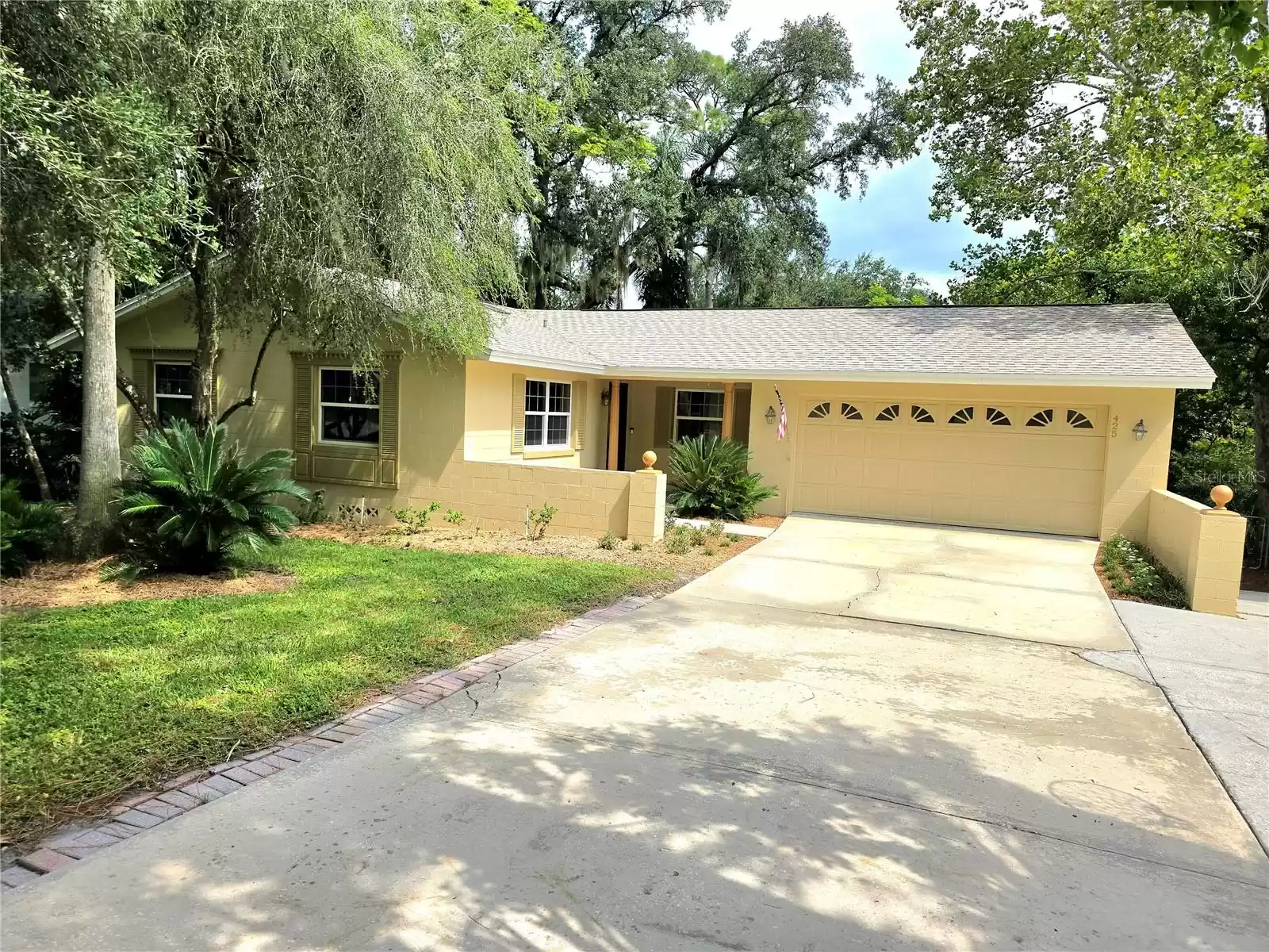 425 HILLCREST STREET, ALTAMONTE SPRINGS, Florida 32701, 3 Bedrooms Bedrooms, ,2 BathroomsBathrooms,Residential,For Sale,HILLCREST,MFRO6230284