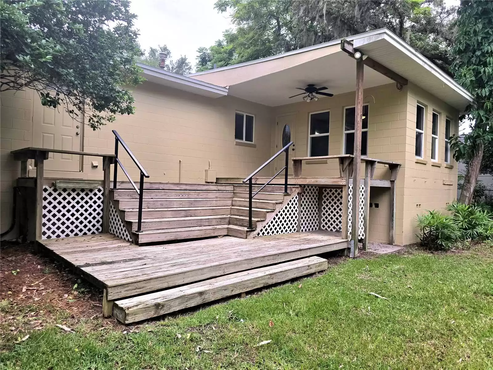 425 HILLCREST STREET, ALTAMONTE SPRINGS, Florida 32701, 3 Bedrooms Bedrooms, ,2 BathroomsBathrooms,Residential,For Sale,HILLCREST,MFRO6230284