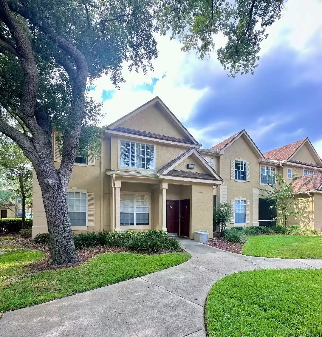 822 GRAND REGENCY POINT, ALTAMONTE SPRINGS, Florida 32714, 2 Bedrooms Bedrooms, ,2 BathroomsBathrooms,Residential,For Sale,GRAND REGENCY,MFRO6229521