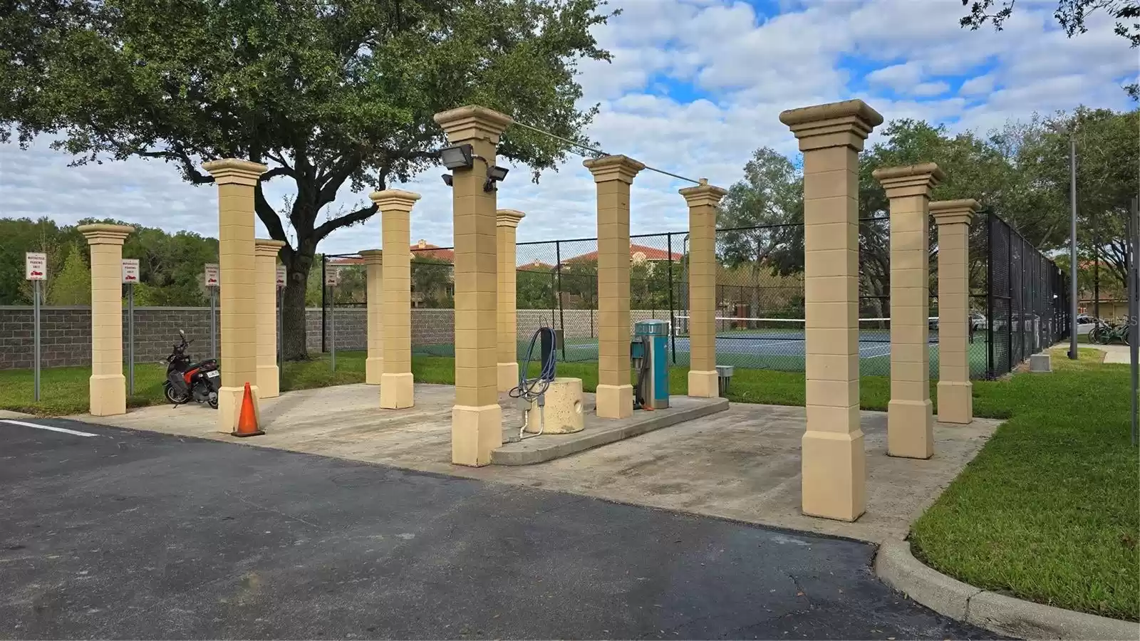 Car Washing and Cleaning Station.