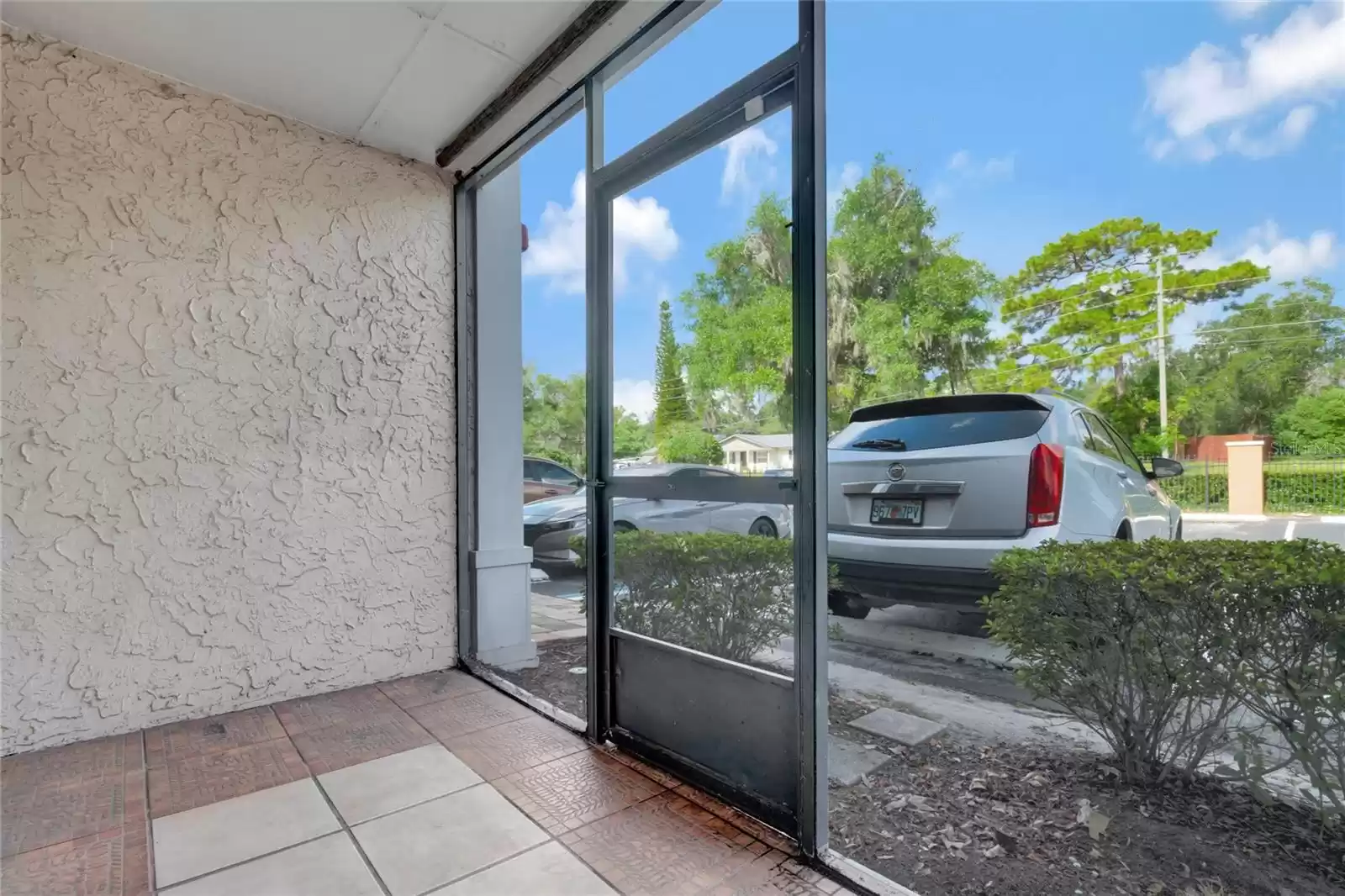 165 PEARL LAKE CAUSEWAY, ALTAMONTE SPRINGS, Florida 32714, 2 Bedrooms Bedrooms, ,2 BathroomsBathrooms,Residential,For Sale,PEARL LAKE,MFRO6230742