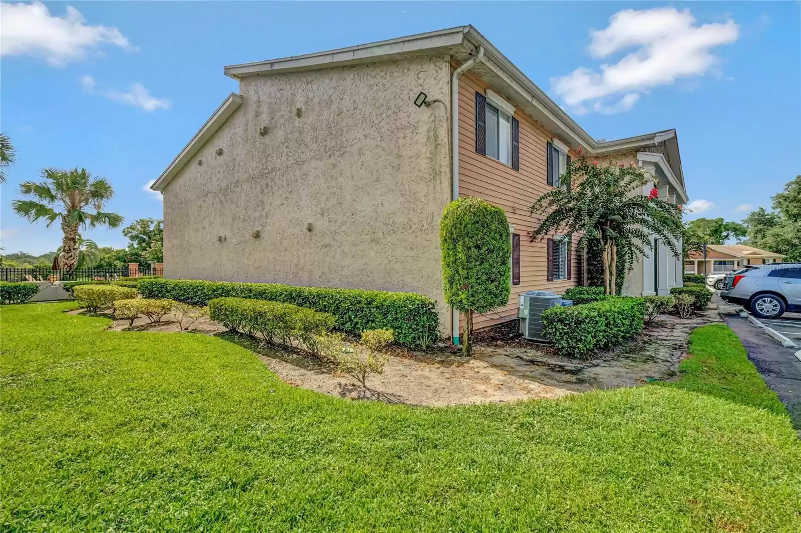 165 PEARL LAKE CAUSEWAY, ALTAMONTE SPRINGS, Florida 32714, 2 Bedrooms Bedrooms, ,2 BathroomsBathrooms,Residential,For Sale,PEARL LAKE,MFRO6230742