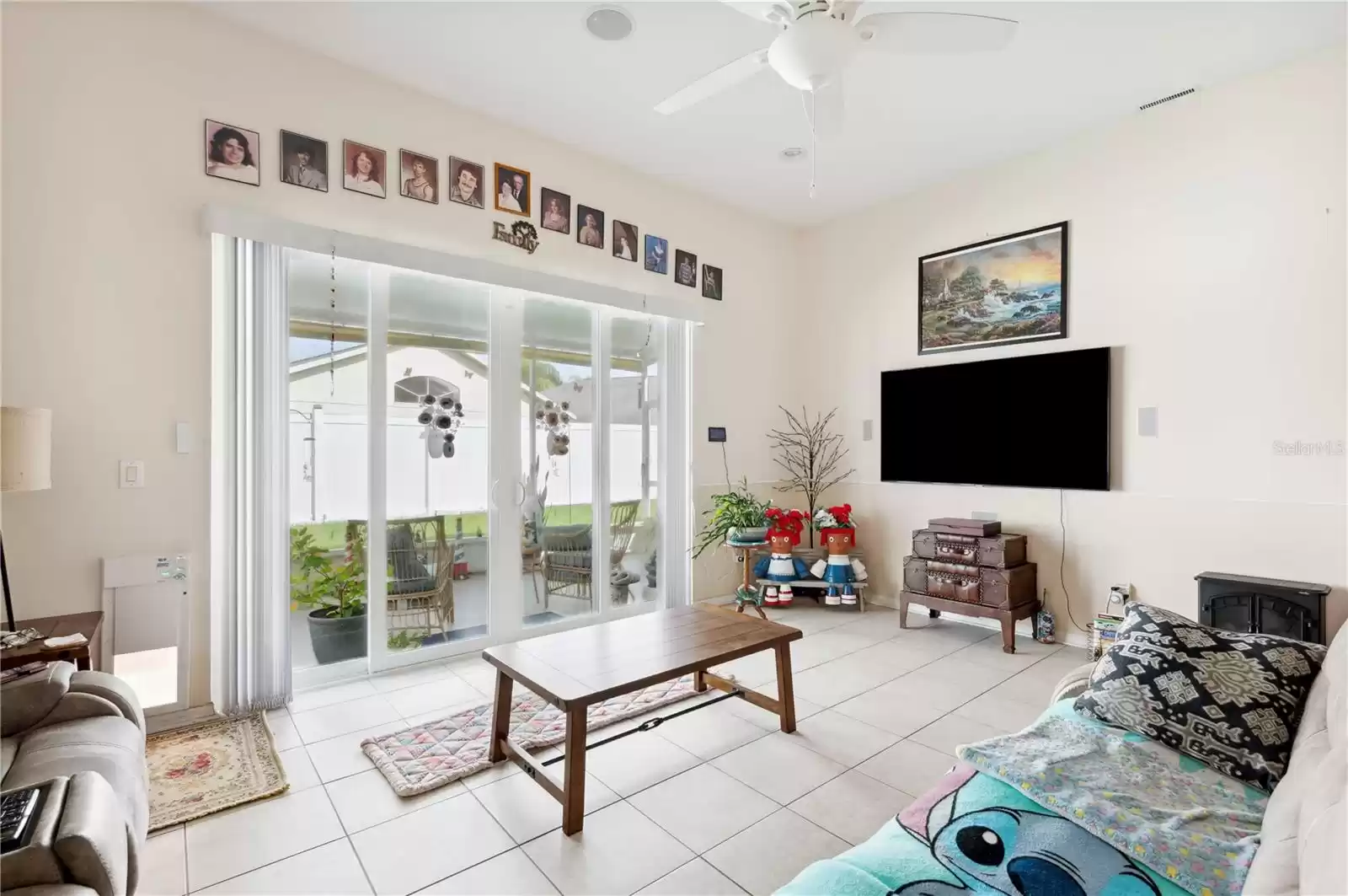 Sliding door to backyard lanai area.