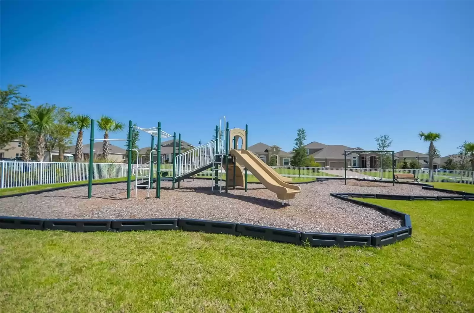 15986 JOHNS LAKE OVERLOOK DRIVE, WINTER GARDEN, Florida 34787, 5 Bedrooms Bedrooms, ,4 BathroomsBathrooms,Residential,For Sale,JOHNS LAKE OVERLOOK,MFRT3541777