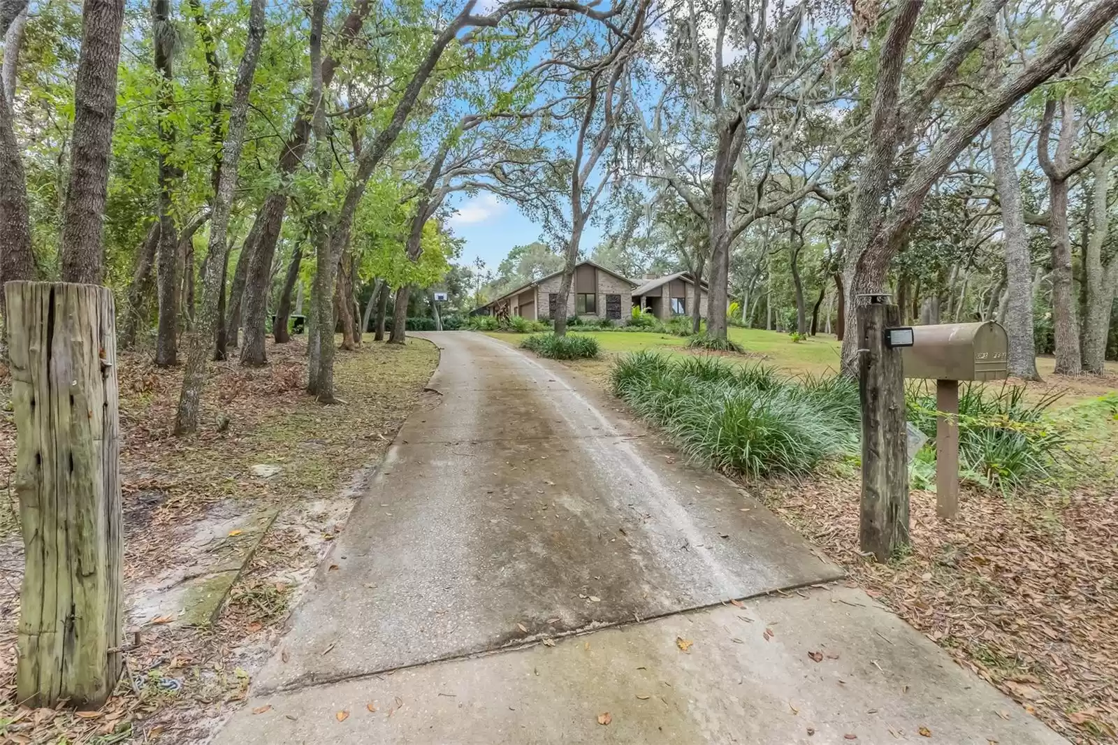 Drive way access  Red Bird Rd