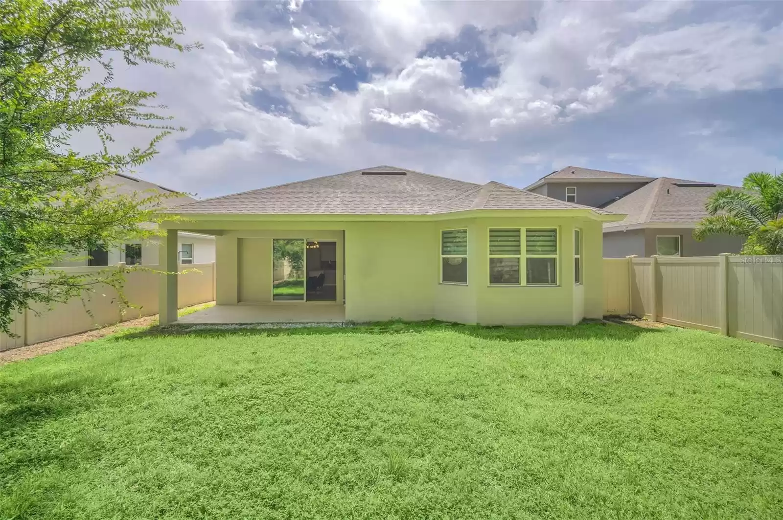 5367 GOLDEN APPLE DRIVE, WINTER GARDEN, Florida 34787, 4 Bedrooms Bedrooms, ,3 BathroomsBathrooms,Residential,For Sale,GOLDEN APPLE,MFRO6190724