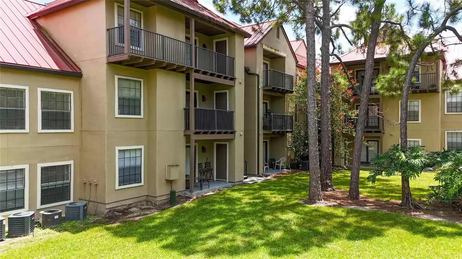 232 AFTON SQUARE, ALTAMONTE SPRINGS, Florida 32714, 1 Bedroom Bedrooms, ,1 BathroomBathrooms,Residential,For Sale,AFTON,MFRS5110343