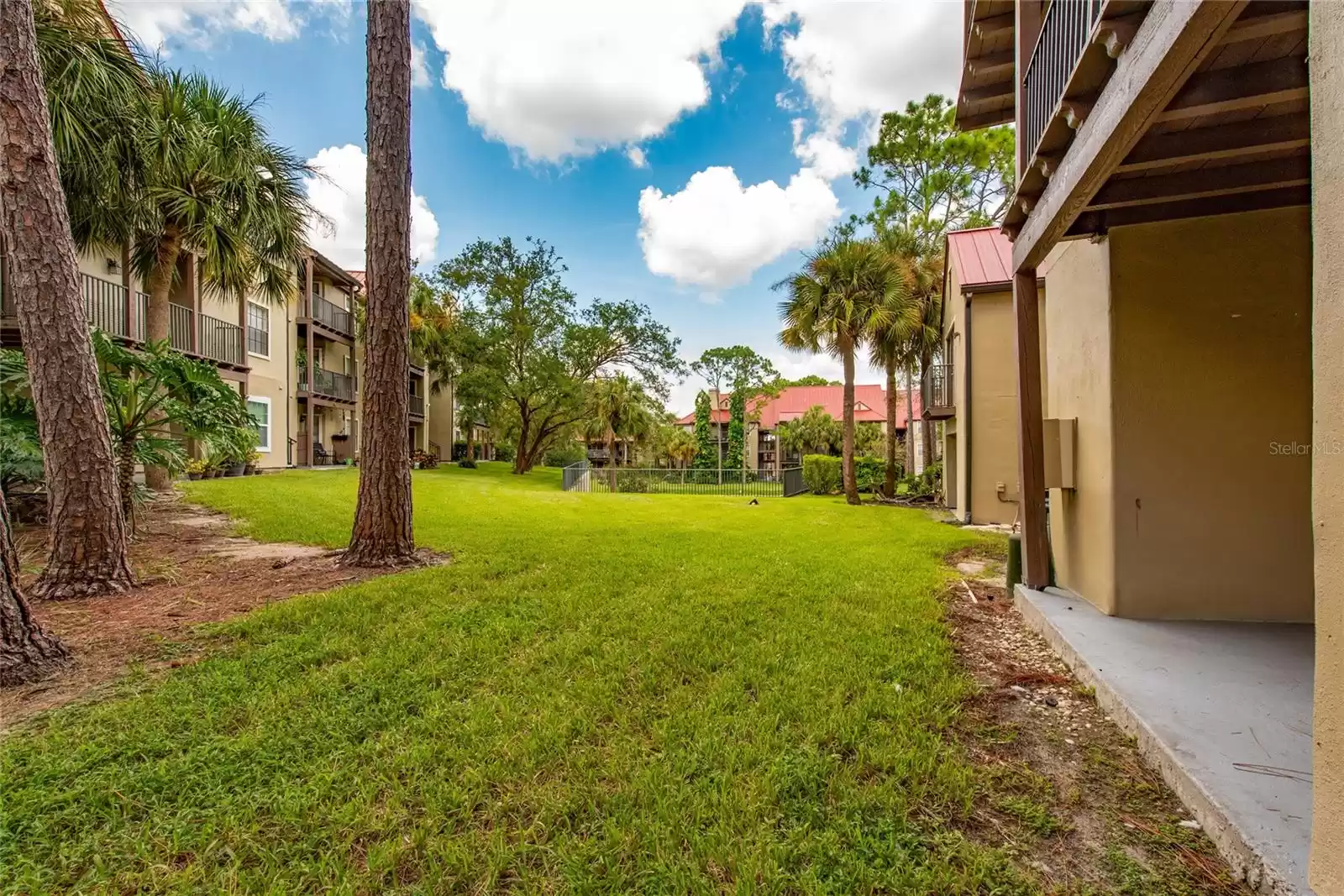 232 AFTON SQUARE, ALTAMONTE SPRINGS, Florida 32714, 1 Bedroom Bedrooms, ,1 BathroomBathrooms,Residential,For Sale,AFTON,MFRS5110343