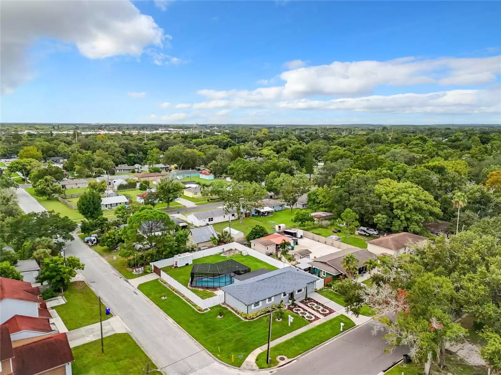 344 MAPLE STREET, WINTER GARDEN, Florida 34787, 3 Bedrooms Bedrooms, ,3 BathroomsBathrooms,Residential,For Sale,MAPLE,MFRO6233175