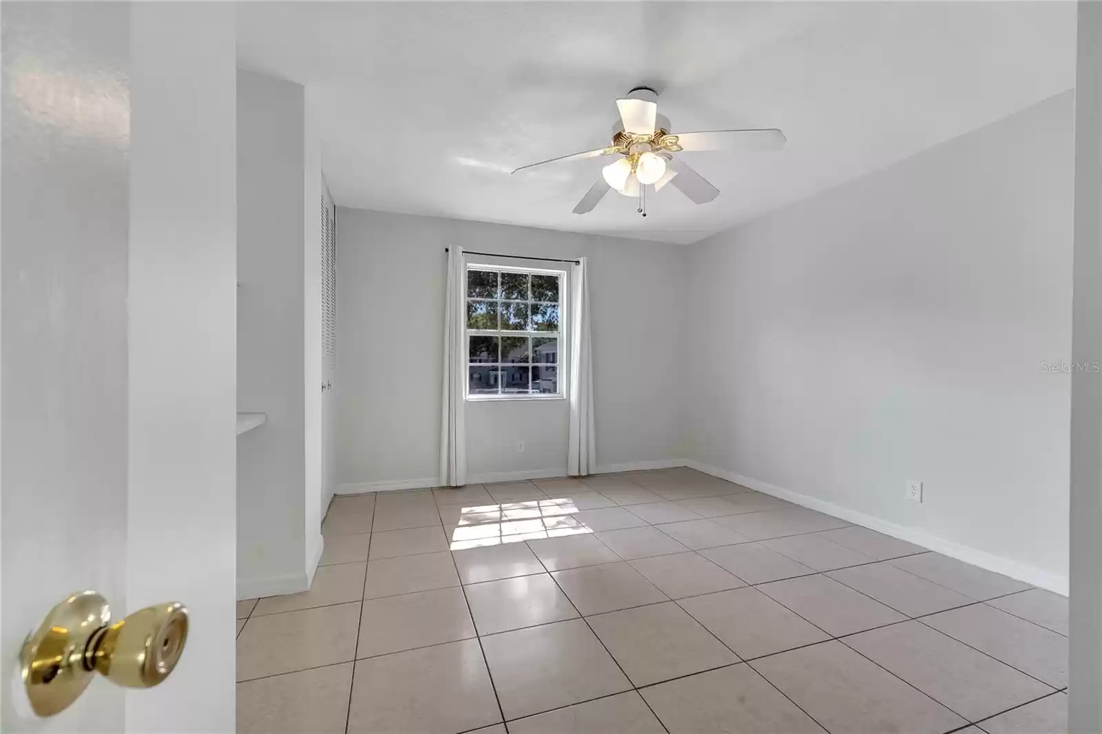 160 LEWFIELD CIRCLE, WINTER PARK, Florida 32792, 1 Bedroom Bedrooms, ,1 BathroomBathrooms,Residential,For Sale,LEWFIELD,MFRO6233515