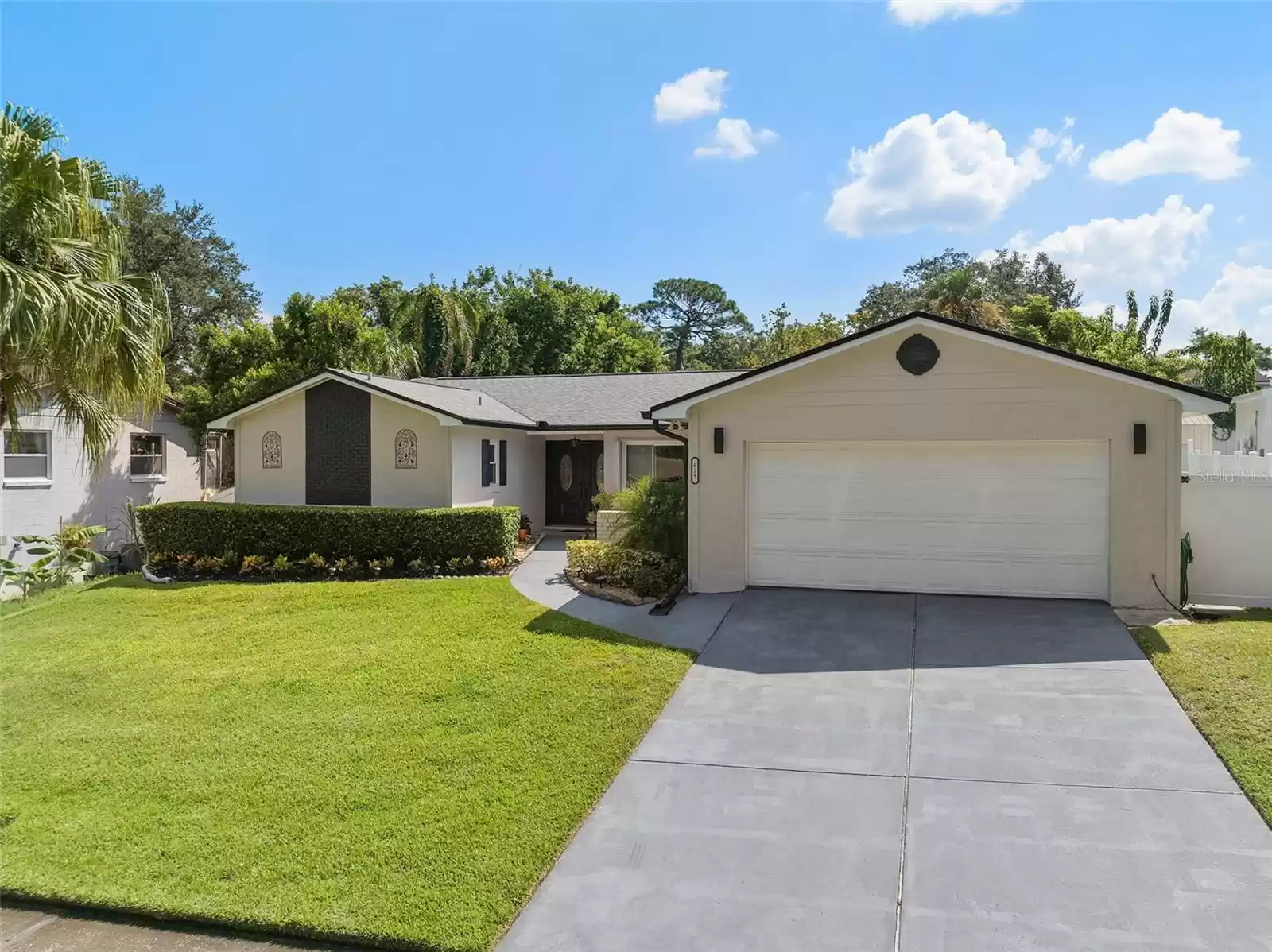 629 ASHBERRY LANE, ALTAMONTE SPRINGS, Florida 32714, 3 Bedrooms Bedrooms, ,2 BathroomsBathrooms,Residential,For Sale,ASHBERRY,MFRO6234434