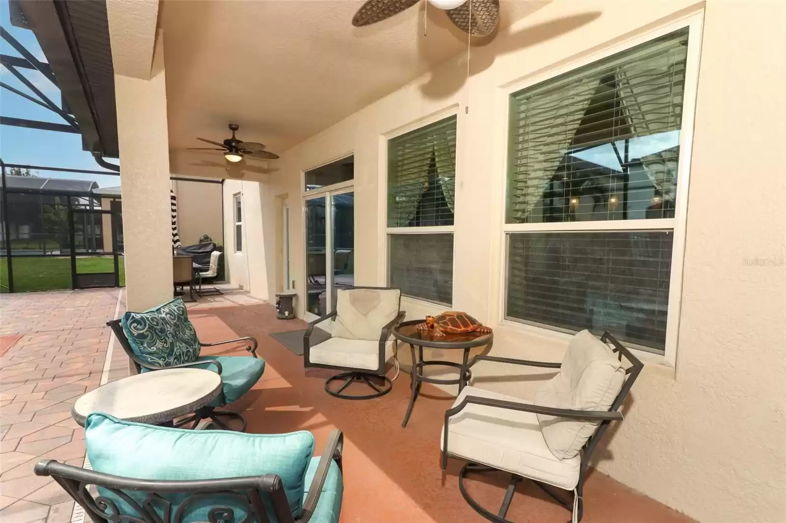 319 MORNING VIEW DRIVE, WINTER GARDEN, Florida 34787, 7 Bedrooms Bedrooms, ,5 BathroomsBathrooms,Residential,For Sale,MORNING VIEW,MFRO6234576