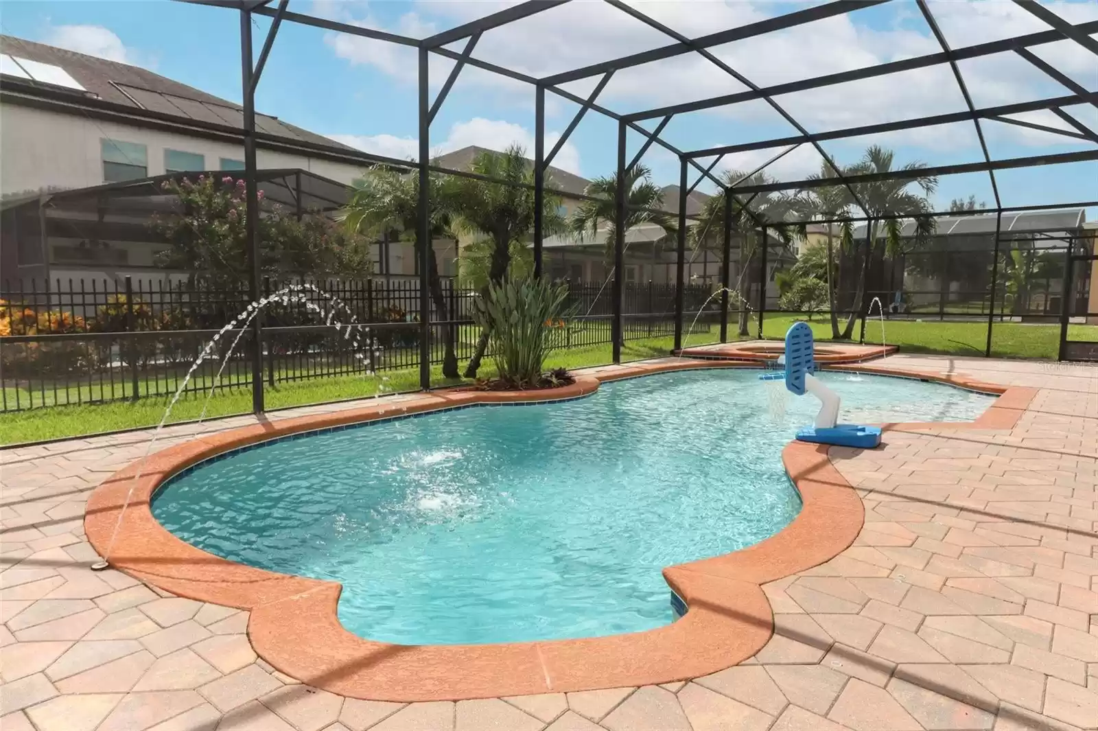 319 MORNING VIEW DRIVE, WINTER GARDEN, Florida 34787, 7 Bedrooms Bedrooms, ,5 BathroomsBathrooms,Residential,For Sale,MORNING VIEW,MFRO6234576