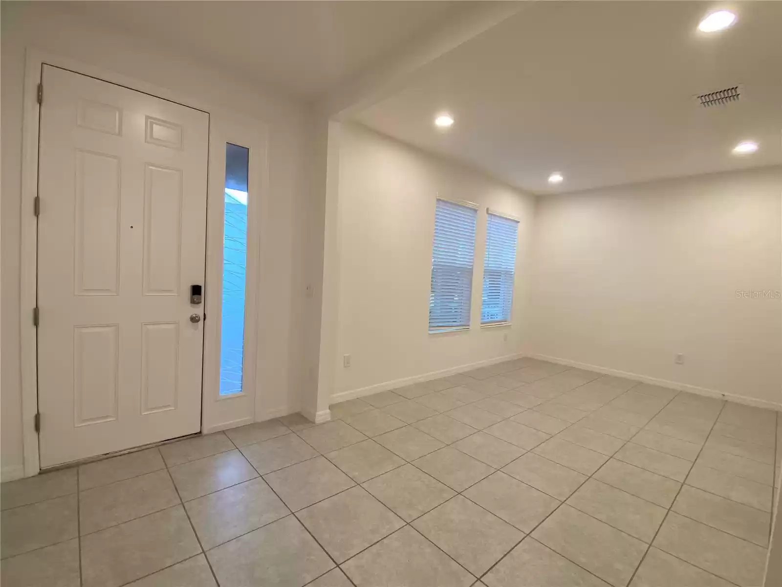 8167 MOSAIC LANE, WINTER GARDEN, Florida 34787, 3 Bedrooms Bedrooms, ,2 BathroomsBathrooms,Residential Lease,For Rent,MOSAIC,MFRO6235446