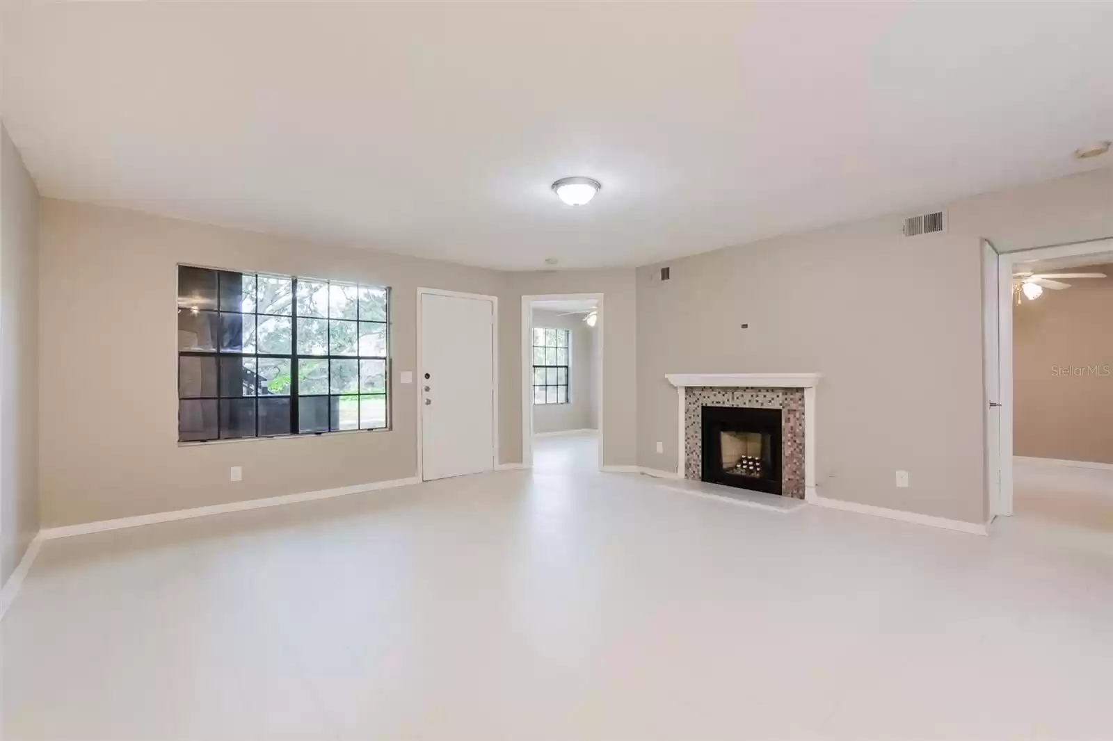 365 FORESTWAY CIRCLE, ALTAMONTE SPRINGS, Florida 32701, 2 Bedrooms Bedrooms, ,1 BathroomBathrooms,Residential,For Sale,FORESTWAY,MFRO6160718