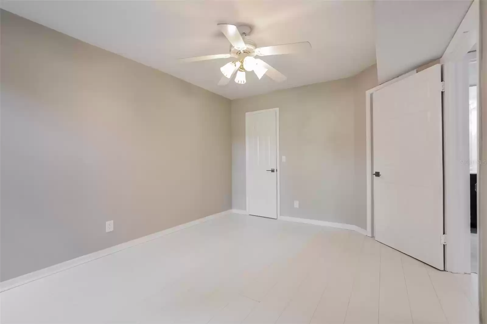 365 FORESTWAY CIRCLE, ALTAMONTE SPRINGS, Florida 32701, 2 Bedrooms Bedrooms, ,1 BathroomBathrooms,Residential,For Sale,FORESTWAY,MFRO6160718