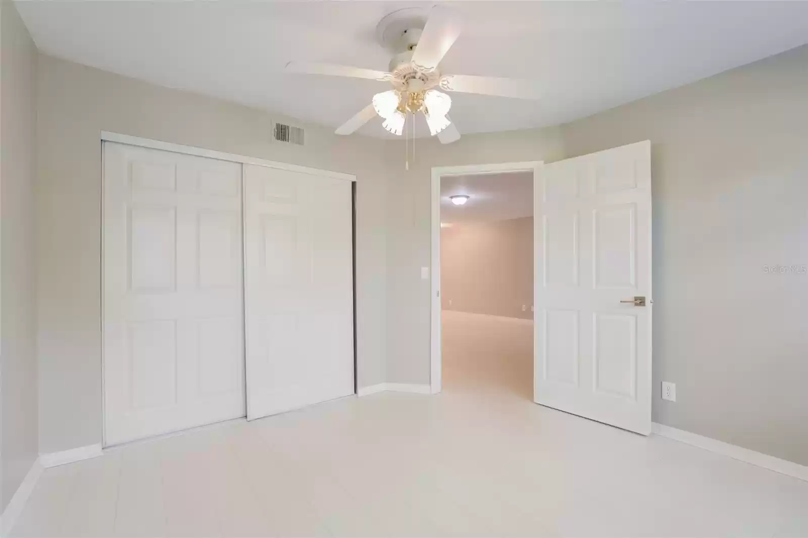 365 FORESTWAY CIRCLE, ALTAMONTE SPRINGS, Florida 32701, 2 Bedrooms Bedrooms, ,1 BathroomBathrooms,Residential,For Sale,FORESTWAY,MFRO6160718