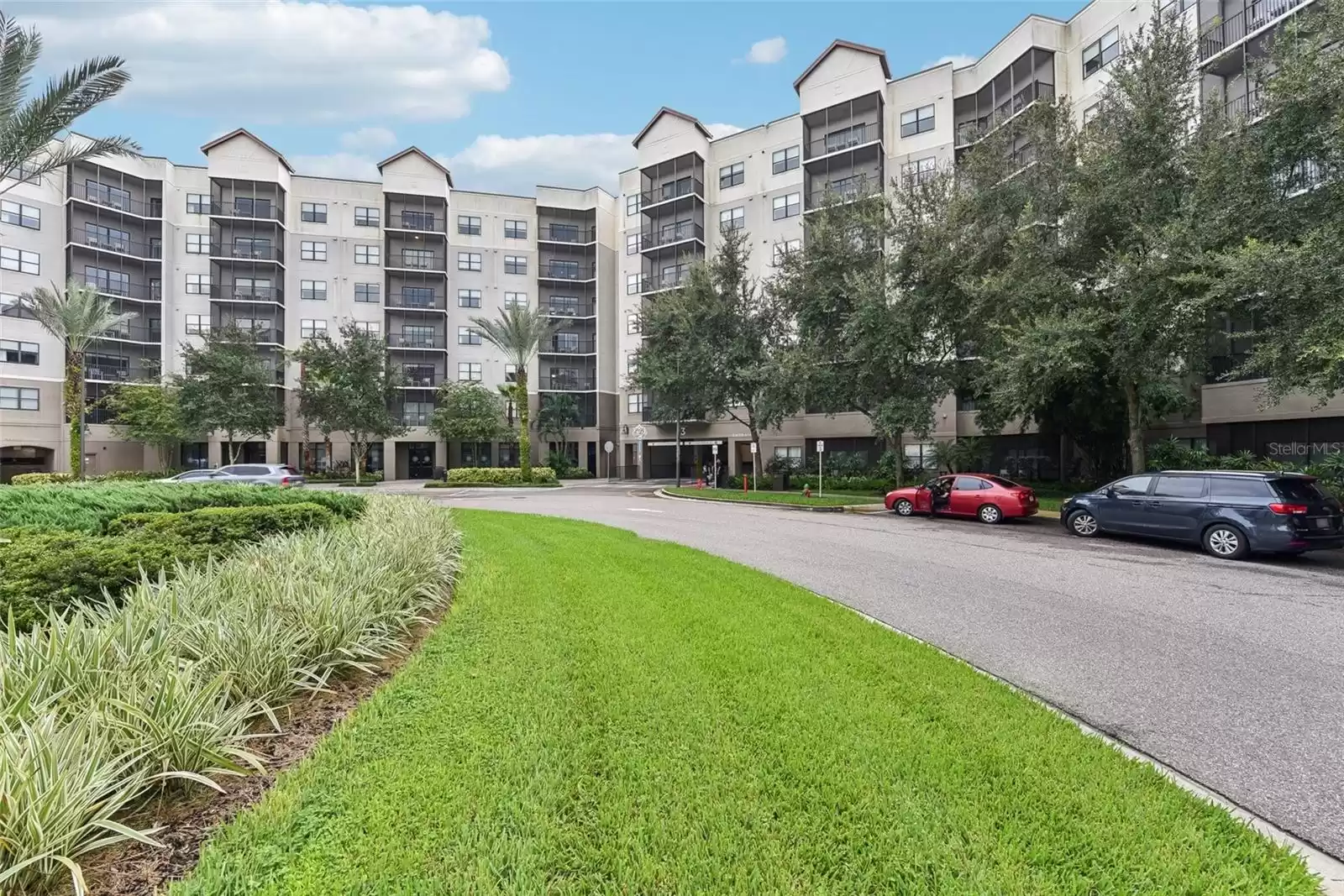 14501 GROVE RESORT AVENUE, WINTER GARDEN, Florida 34787, 2 Bedrooms Bedrooms, ,2 BathroomsBathrooms,Residential,For Sale,GROVE RESORT,MFRS5110719