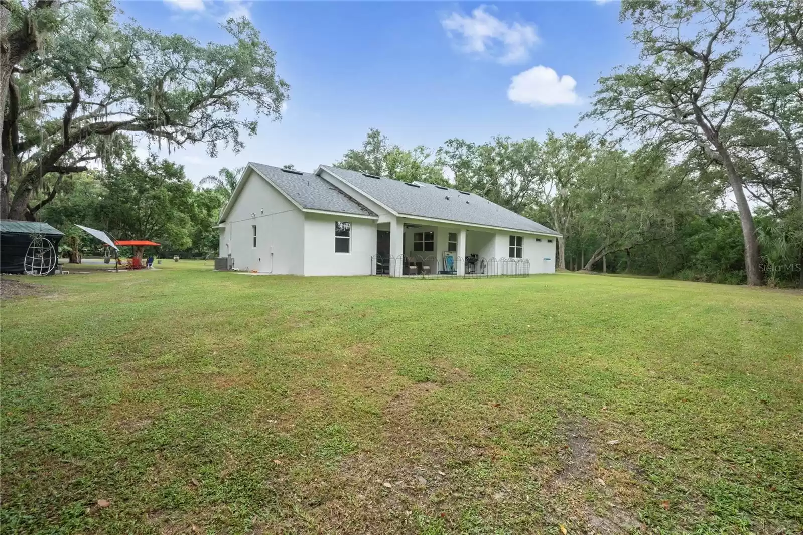 1136 BRICK RD, WINTER GARDEN, Florida 34787, 3 Bedrooms Bedrooms, ,2 BathroomsBathrooms,Residential,For Sale,BRICK RD,MFRG5085815