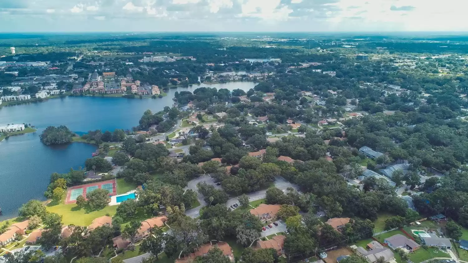 631 LAUREL OAK LANE, ALTAMONTE SPRINGS, Florida 32701, 3 Bedrooms Bedrooms, ,2 BathroomsBathrooms,Residential,For Sale,LAUREL OAK,MFRO6235535