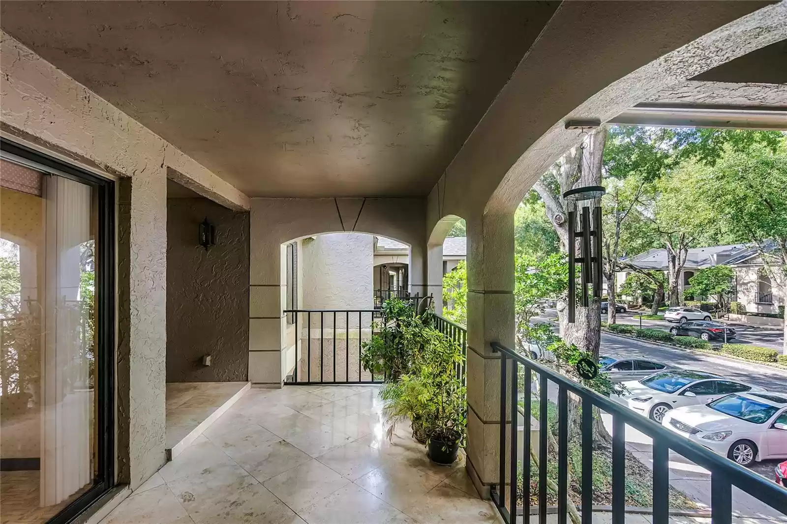 1055 KENSINGTON PARK DRIVE, ALTAMONTE SPRINGS, Florida 32714, 2 Bedrooms Bedrooms, ,2 BathroomsBathrooms,Residential,For Sale,KENSINGTON PARK,MFRO6236300