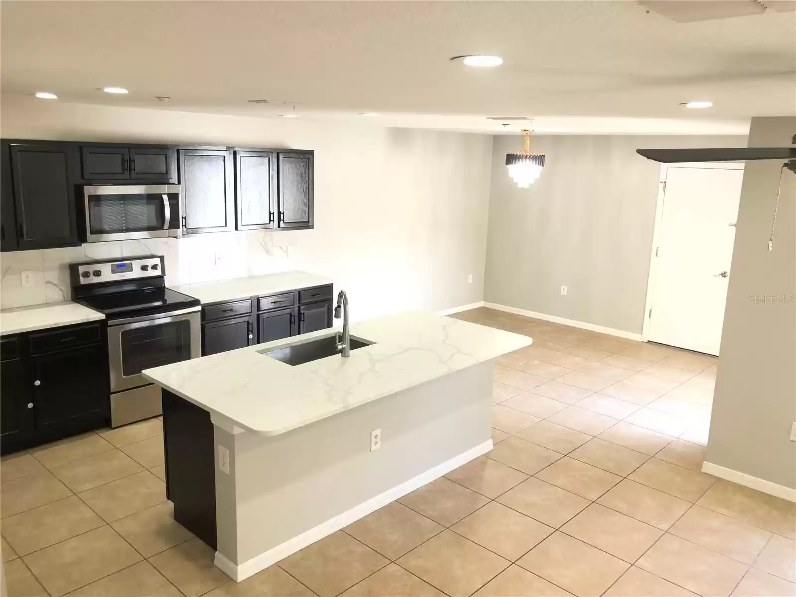 429 WINTER NELLIS CIRCLE, WINTER GARDEN, Florida 34787, 3 Bedrooms Bedrooms, ,2 BathroomsBathrooms,Residential,For Sale,WINTER NELLIS,MFRS5107204